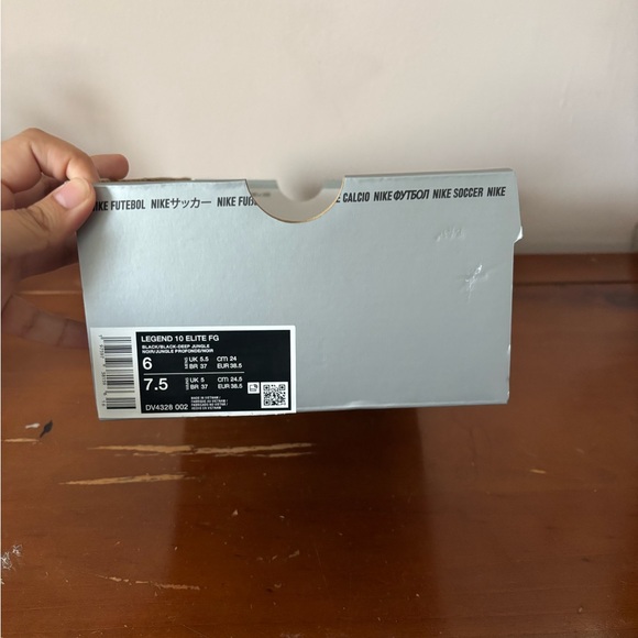 Nike legend 10 elite tiempo cleats - Picture 7 of 7